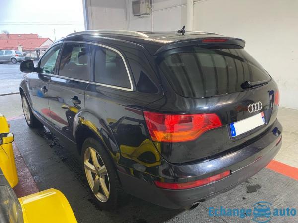 Audi Q7 3L V6 TDI 240 Cv S-Line 7 Places