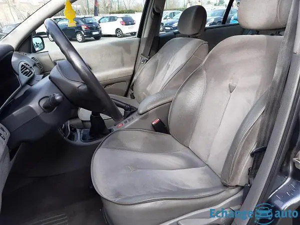 Renault Laguna 1.8 i 118 CH PRIVILEGE REPROGRAMME ETHANOL - GARANTIE 6 MOIS