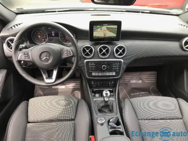 MERCEDES CLASSE A 200 156CV+AMG LINE +2018+4700KM