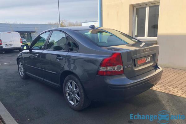 Volvo S40 1.6L 110CV MOMENTUM GARANTIE 6 MOIS