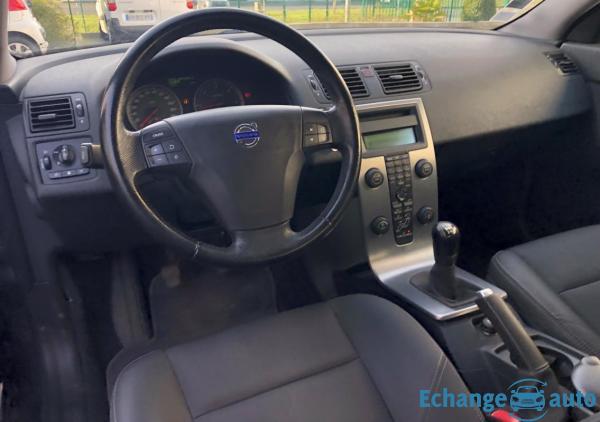 Volvo S40 1.6L 110CV MOMENTUM GARANTIE 6 MOIS