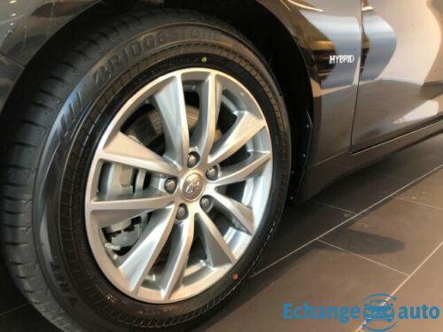 Infiniti Q50 Hybrid Business Executive