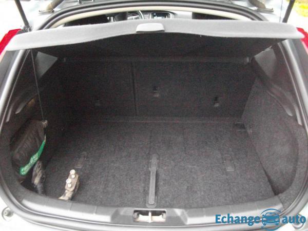 Volvo V40 2012 PHASE 1 SUMMUM