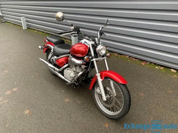 Suzuki VL 125 INTRUDER