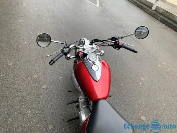 Suzuki VL 125 INTRUDER