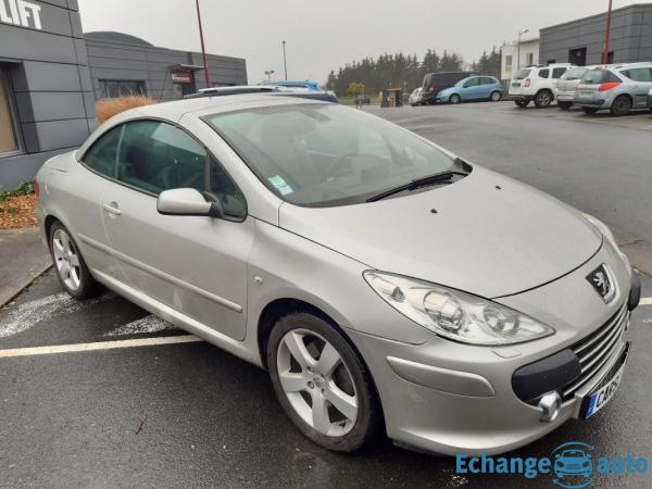 Peugeot 307 CC 2.0 HDI 136 NAVTEQ - Garantie 6 mois