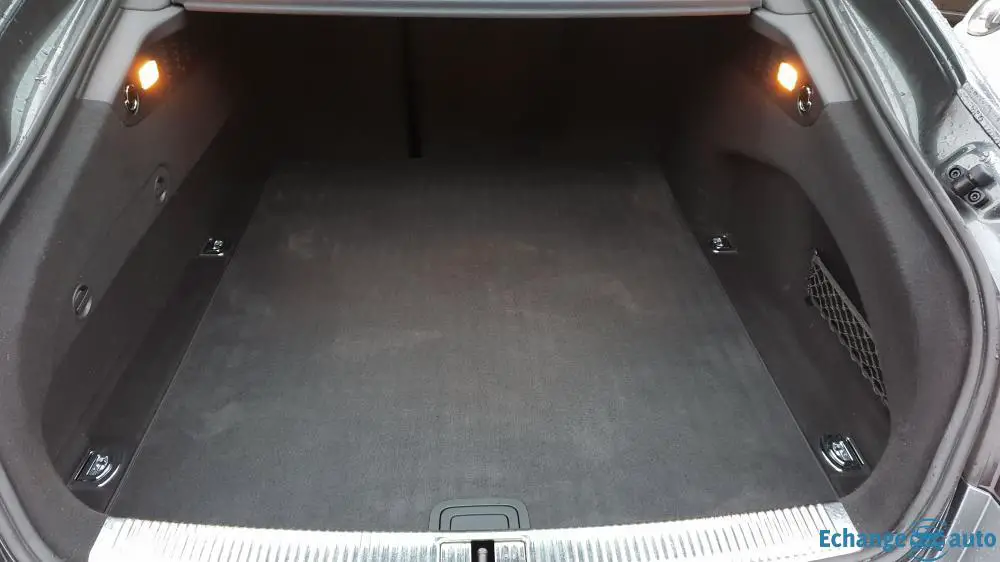 A7 S-line 272 ch 1er main Matrix LED 46000kms