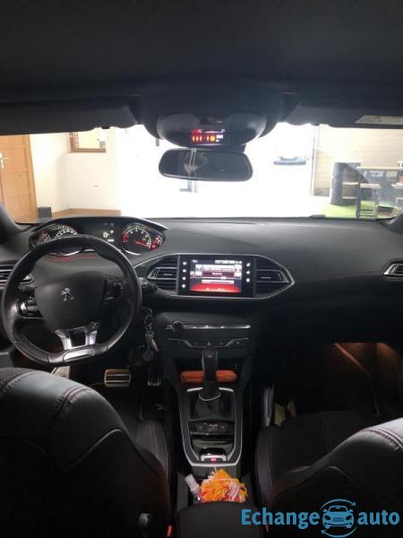 Peugeot 308 SW GT LINE 1,2 PURETECH - GARANTIE 6 MOIS