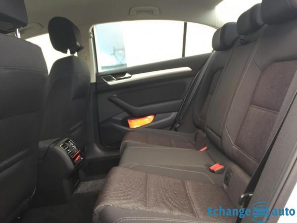 Volkswagen Passat Confort Line 1.6l TDI DSG7 120CH