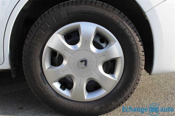 Renault Trafic PASSENGER 9pl L1H1 1000 kg - 2.0 dCi 115 FAP Expression Eur