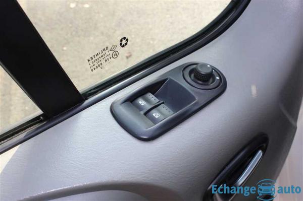 Renault Trafic PASSENGER 9pl L1H1 1000 kg - 2.0 dCi 115 FAP Expression Eur