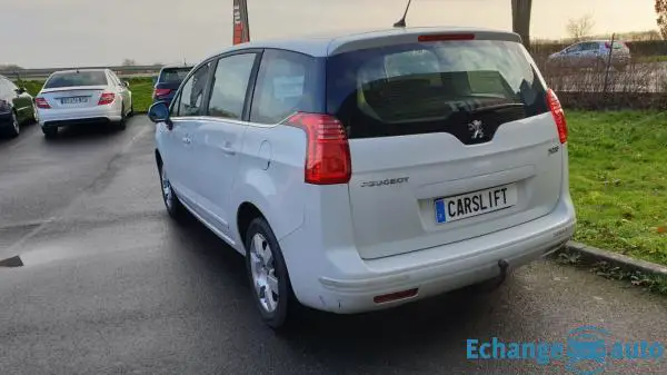 Peugeot 5008 1.6 HDI 112 ACTIVE - GARANTIE 6 MOIS