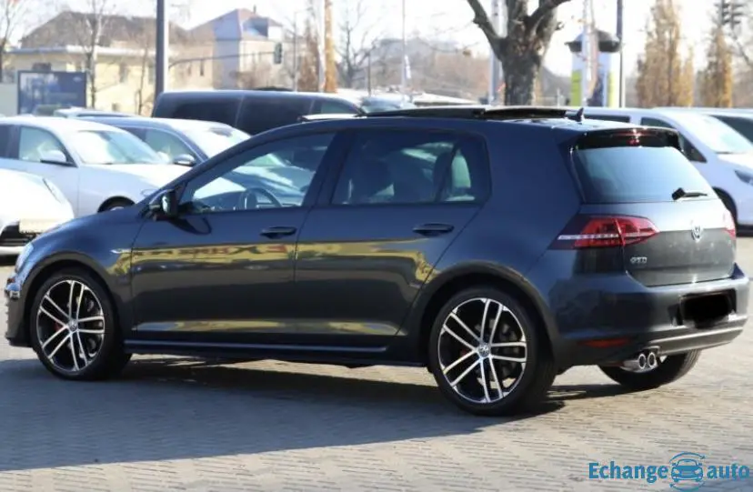 Golf 7 GTD 2.0 184 Full options (rare)