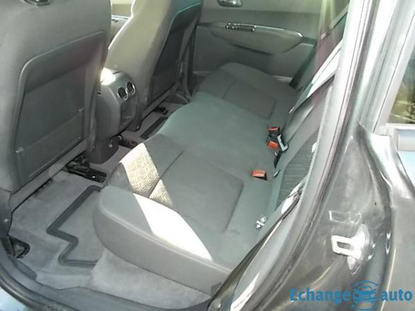 Peugeot 3008 ACTIVE BUSINESS S&S BLUE HDI 120CV