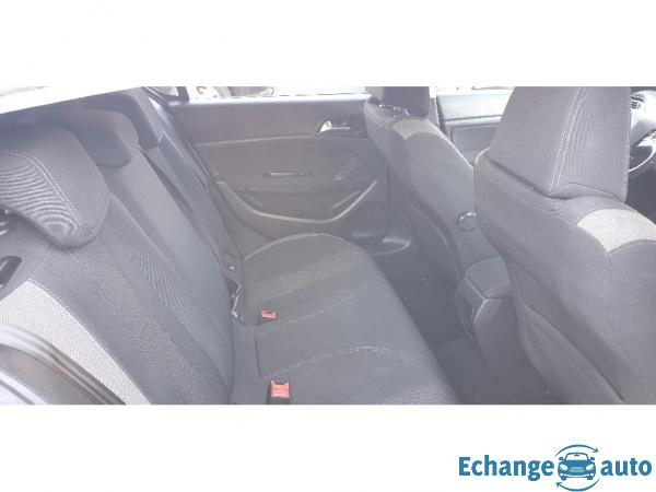 PEUGEOT 308 1.6 HDi 92ch Style 2015