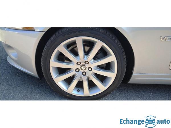 JAGUAR XK Coupé 4.2 - 298 A