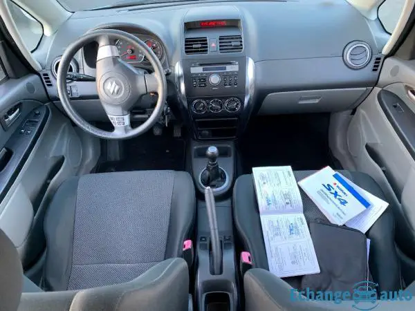 SUZUKI SX4 1.6 VVT GLX 4x4+ATTELAGE+CLIM+106MKM