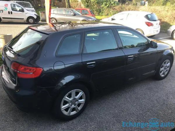 Audi A3 sportback 1.6 Tdi 105 AMBITION