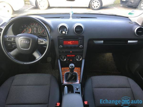 Audi A3 sportback 1.6 Tdi 105 AMBITION