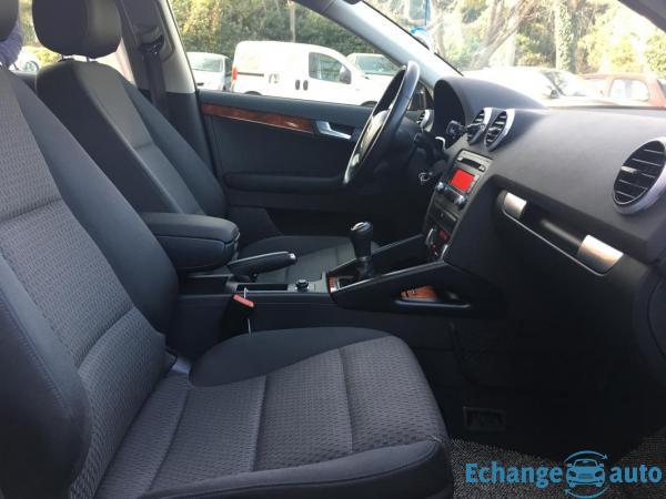 Audi A3 sportback 1.6 Tdi 105 AMBITION