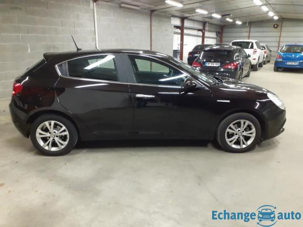 Alfa Romeo Giulietta 1.6 JTD 105 CH DISTINCTIVE