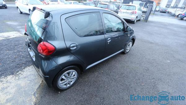 Toyota Aygo 1.0 VVTI 68 CONFORT
