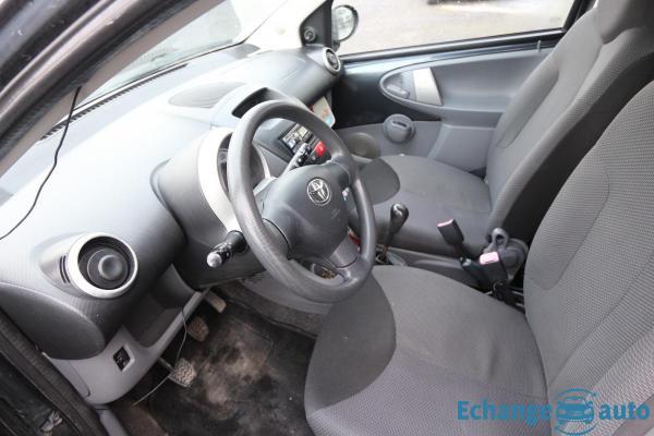 Toyota Aygo 1.0 VVTI 68 CONFORT