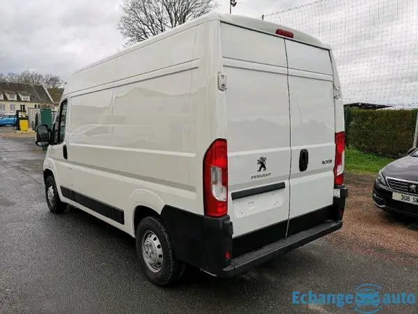Peugeot Boxer FG 333 L2H2 2.0 BLUEHDI 130 S&S PREMIUM