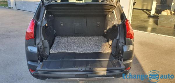 Peugeot 3008 1.6 HDI 112 FELINE