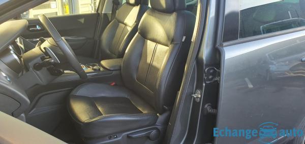 Peugeot 3008 1.6 HDI 112 FELINE