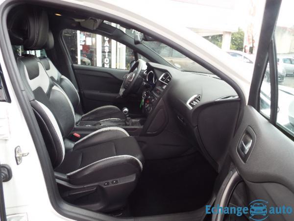 CITROEN DS4 e-HDi 112 Airdream So Chic