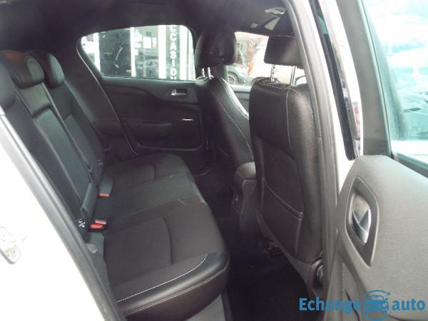 CITROEN DS4 e-HDi 112 Airdream So Chic