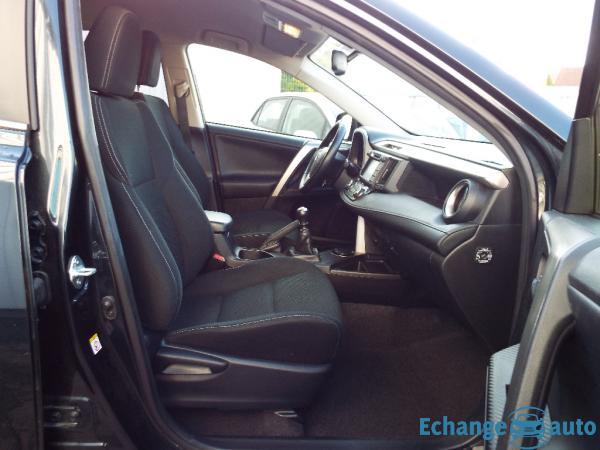 TOYOTA RAV4 124 D-4D 2WD Life