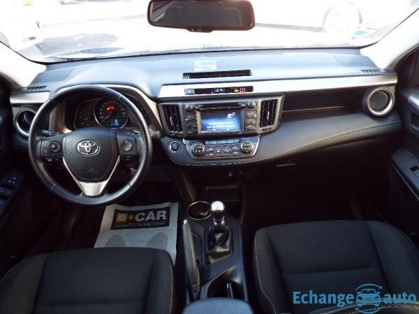 TOYOTA RAV4 124 D-4D 2WD Life