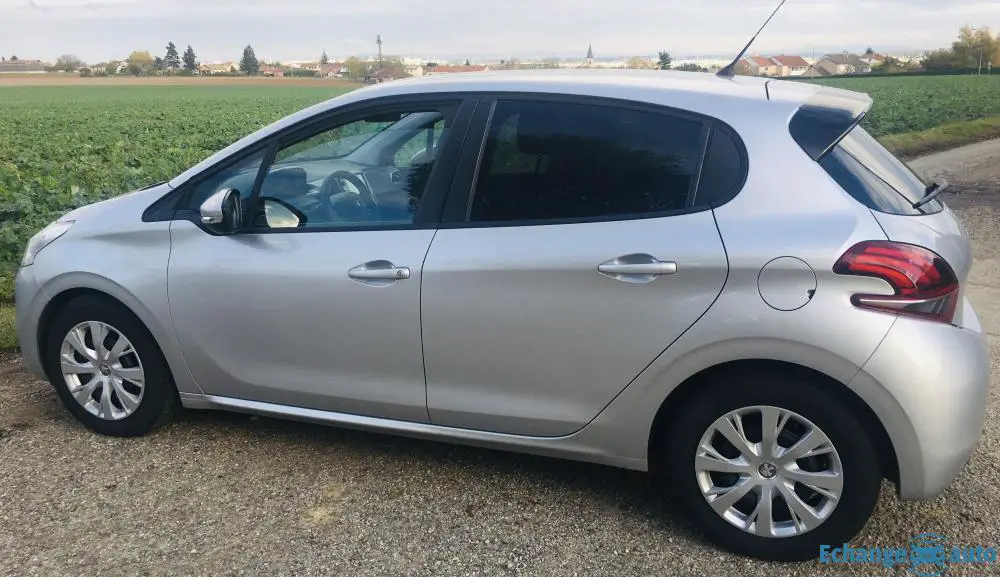 PEUGEOT 208 ACTIVE+ 1.6 BLUEHDI 100 CHEVAUX