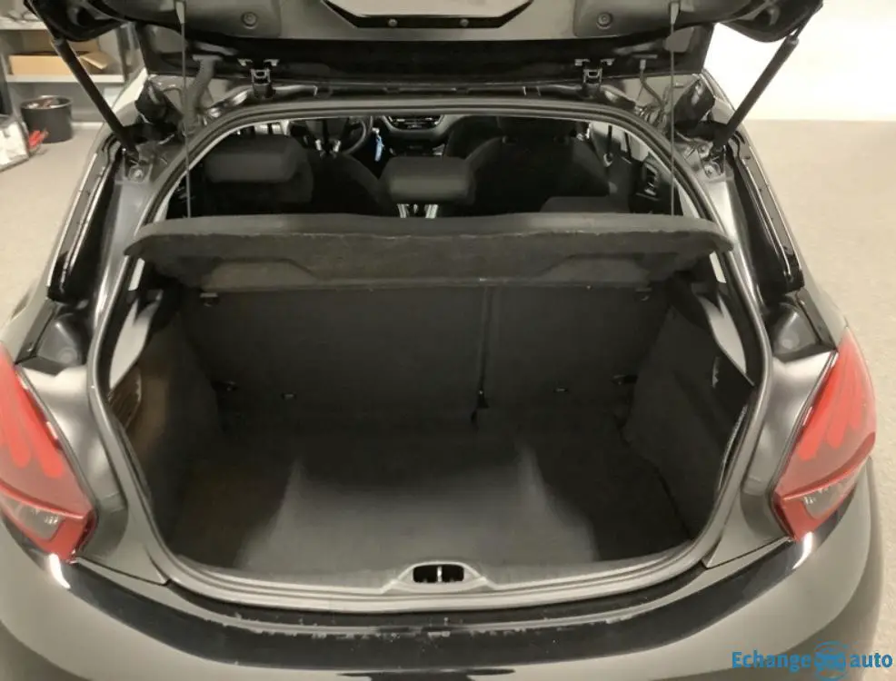 PEUGEOT 208 ALLURE 1.6 BLUEHDI 100 CHEVAUX