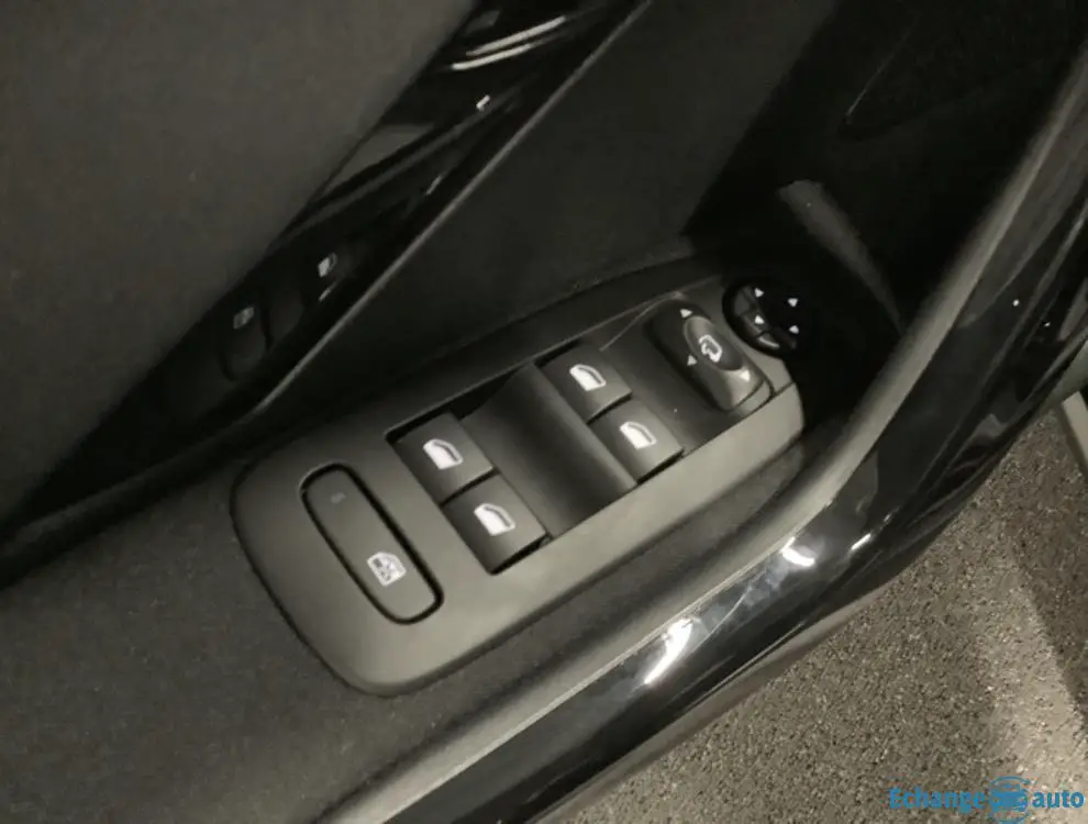 PEUGEOT 208 ALLURE 1.6 BLUEHDI 100 CHEVAUX