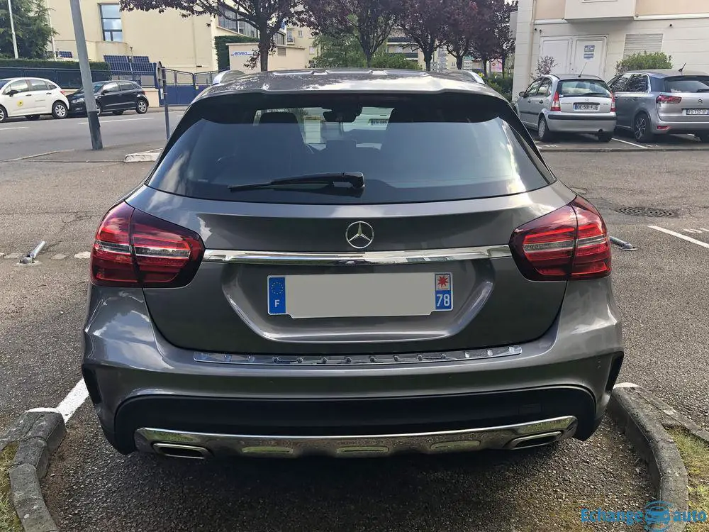 Mercedes Classe GLA 180 7-G DCT Fascination