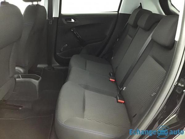 Peugeot 208 1.2 e-VTi Style 82 ch