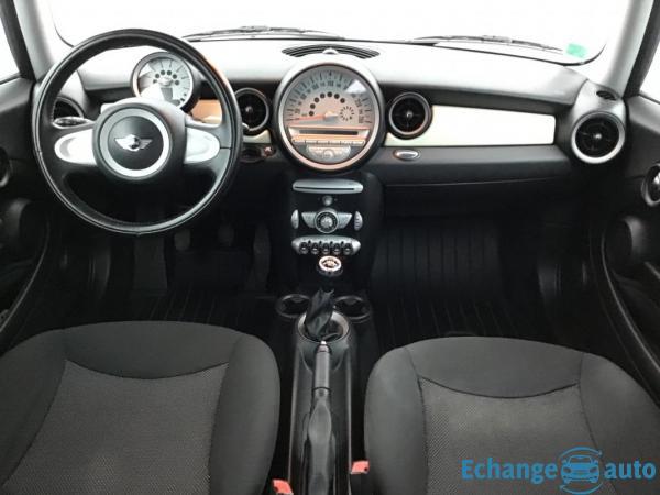Mini Cooper D 90 ch