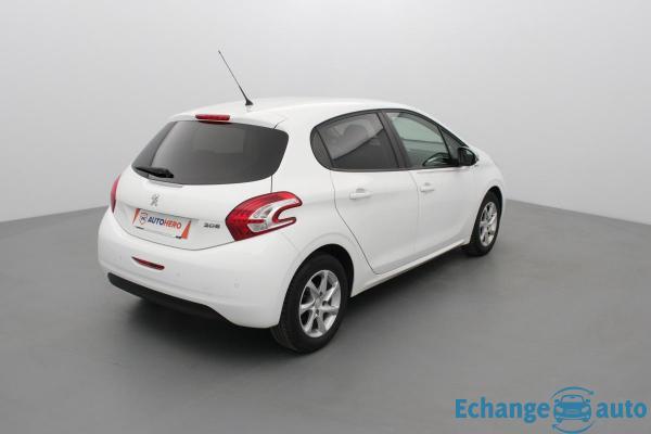 Peugeot 208 1.2 VTi Envy 82 ch