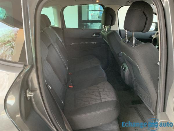 PEUGEOT 3008 1.6 HDi 16V 110ch FAP Premium