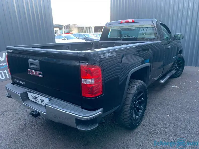 GMC SIERRA