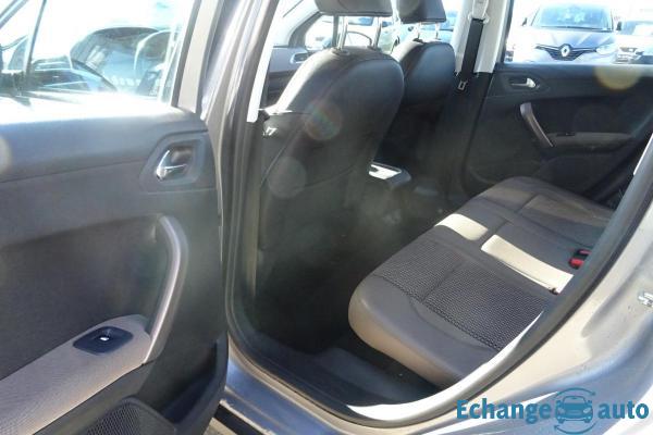 Peugeot 2008 1.2 VTi Allure ETG5