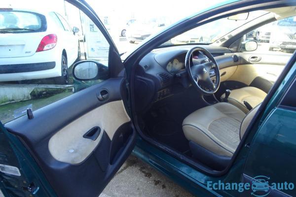 Peugeot 206 ROLAND GARROS 1L4 ESS 75CV