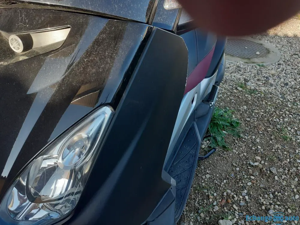 YAMAHA X MAX 125 BLACK EDITION