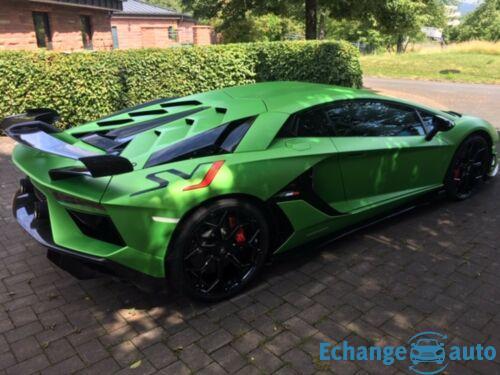 Lamborghini AVENTADOR SVJ