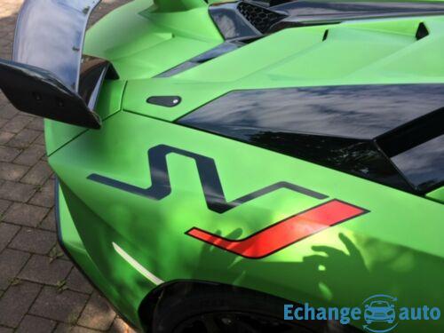 Lamborghini AVENTADOR SVJ