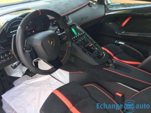 Lamborghini AVENTADOR SVJ