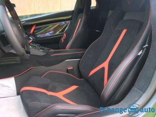 Lamborghini AVENTADOR SVJ